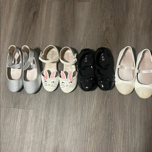 Set of Girls' Dress Shoes - Silver, White, Black size 9 - Picture 1 of 4